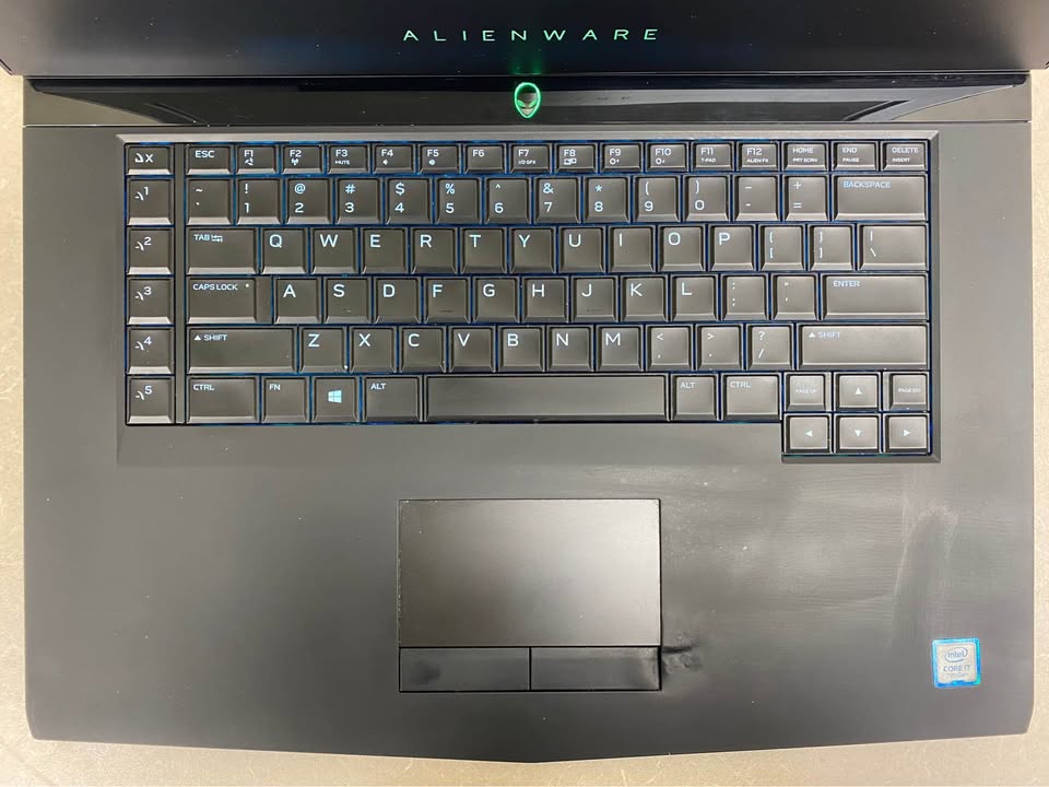 ALIENWARE 15R3 (Core i7, 7th GEN HQ, 32 GB RAM, 1TB NVMe, 1TB HDD), NVIDIA GeForce GTX 1070, 8 GB )