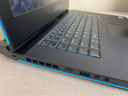 ALIENWARE 15R3 (Core i7, 7th GEN HQ, 32 GB RAM, 1TB NVMe, 1TB HDD), NVIDIA GeForce GTX 1070, 8 GB )