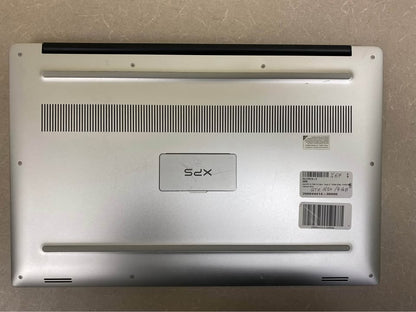 DELL XPS 15 7590 (i7-9th gen, 32 GB RAM , 512 SSD, Silver) NVIDIA GeForce GTX 16504GB