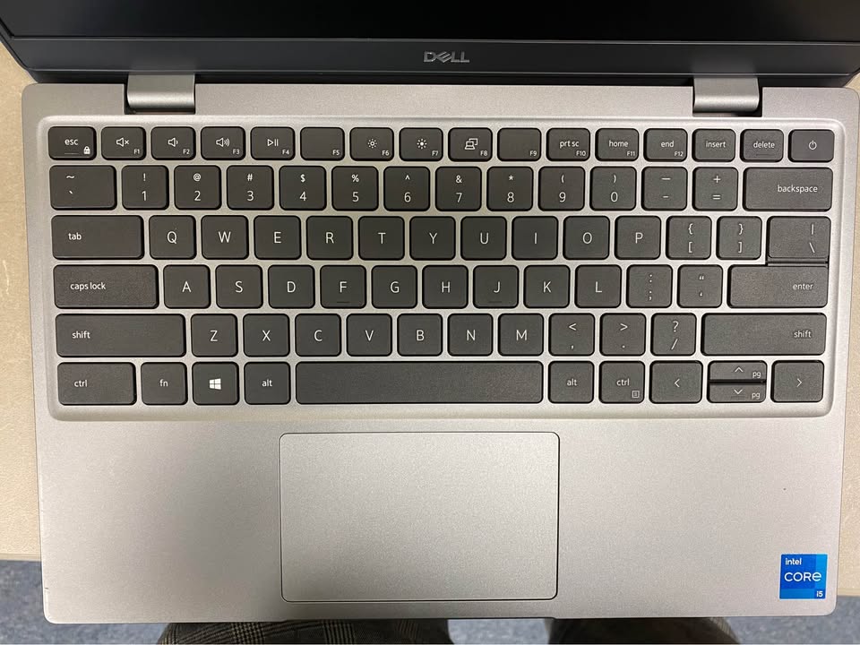 Dell Latitude 3320 (Core i5 - 11th Gen, 8GB RAM, 256 GB NVMe)