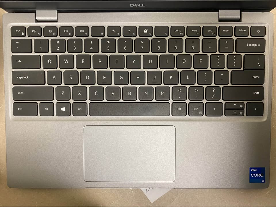 Dell Latitude 3320 (Core i5 - 11th Gen, 8GB RAM, 256 GB NVMe)