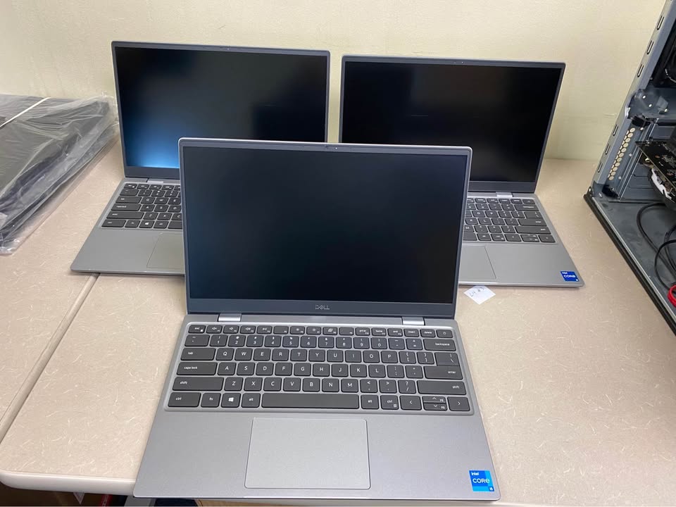 Dell Latitude 3320 (Core i5 - 11th Gen, 8GB RAM, 256 GB NVMe)