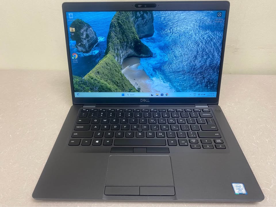 Dell Latitude 5401 (Core i7, 9th Gen, 16 GB RAM, 256 GB NVMe) with NVIDIA MX150 Graphics)