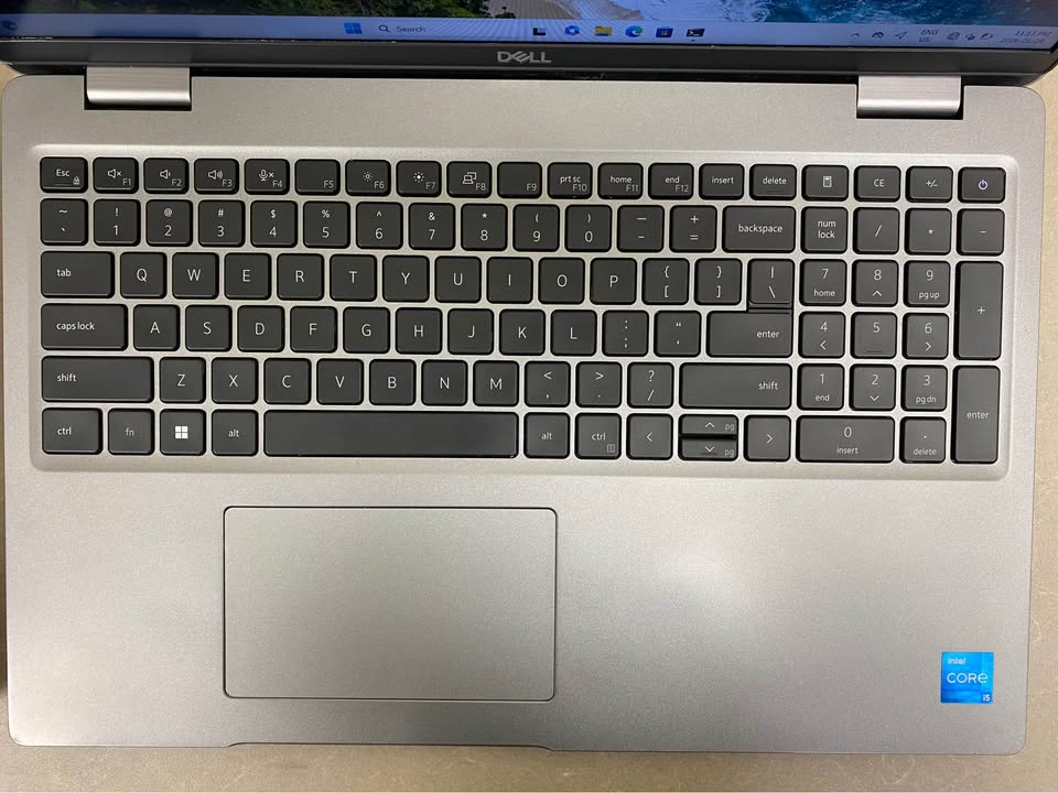 Dell Latitude 5520 (i5 11th Gen, 16 GB RAM, 256 GB NVMe)