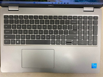 Dell Latitude 5520 (i5 11th Gen, 16 GB RAM, 256 GB NVMe)
