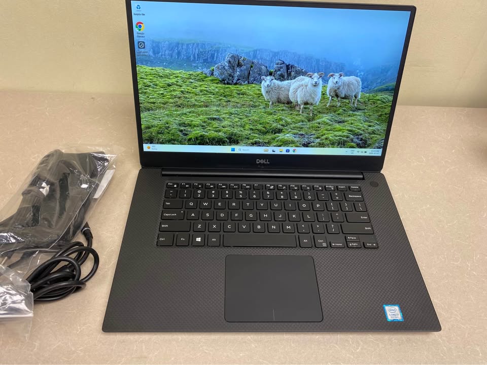 Dell Precision 5530 (i7, 8th Gen, 32 GB RAM, 512 GB SSD) NVIDIA QUADRO P2000, 4GB)