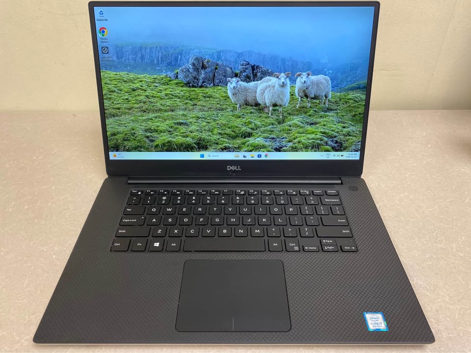 Dell Precision 5530 (i7, 8th Gen, 32 GB RAM, 512 GB SSD) NVIDIA QUADRO P2000, 4GB)