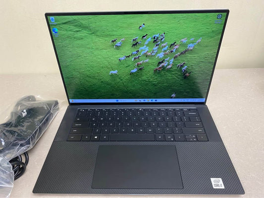 Dell XPS (i7 10th Gen, 32 GB RAM, 512 GB SSD) NIVIDIA)