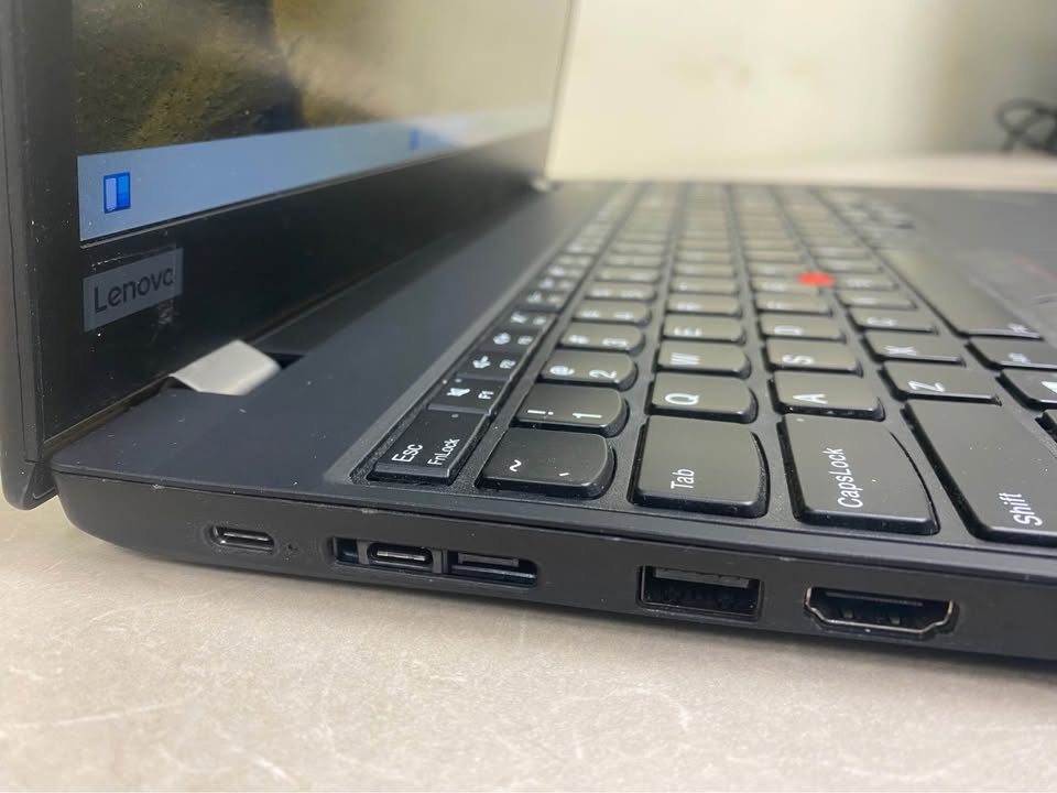 Lenovo P53s Laptop Workstation (Core i7, 8th Gen, 24 GB RAM, 1 TB SSD)